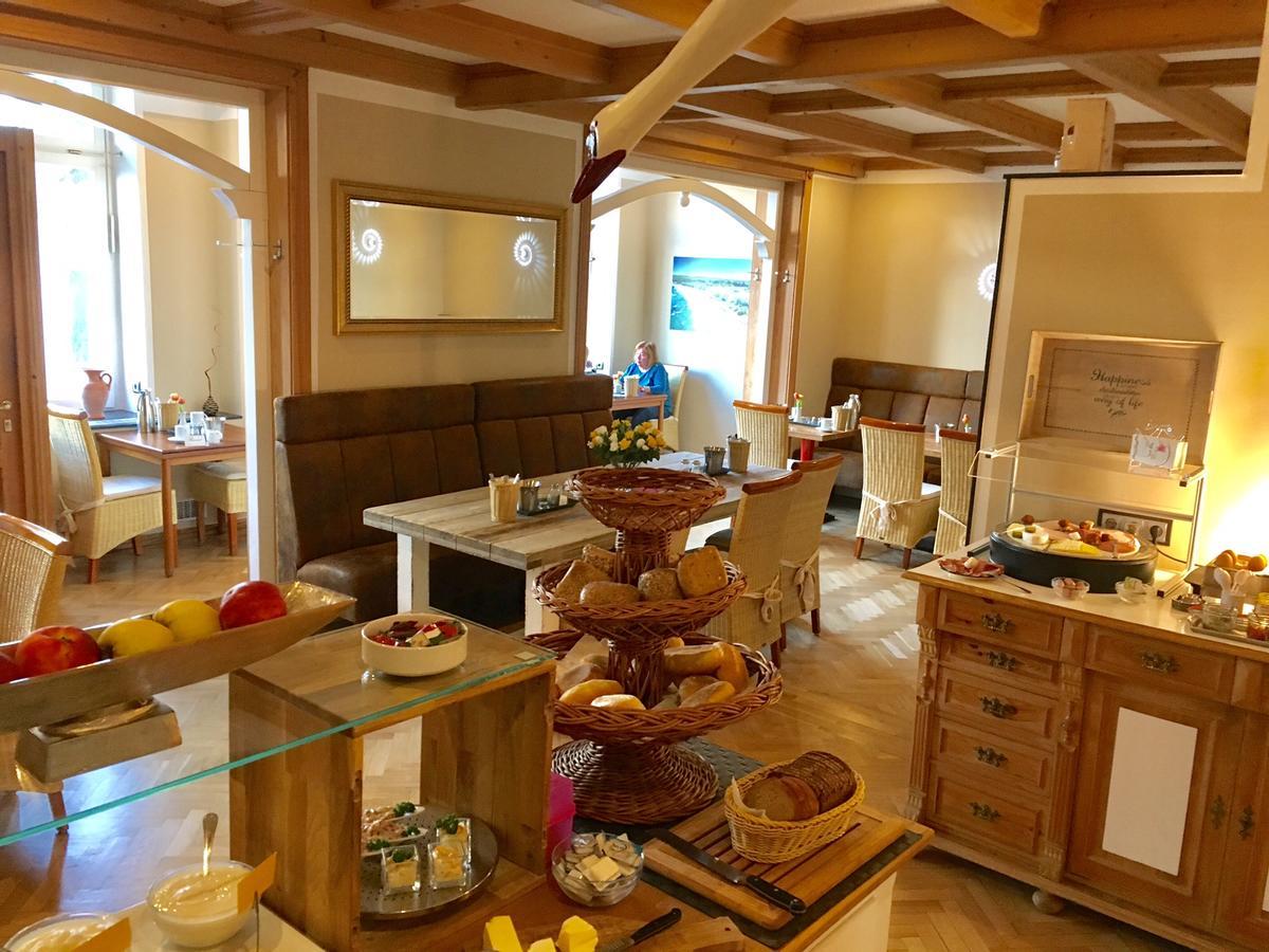Schwanebeck 4* Binz